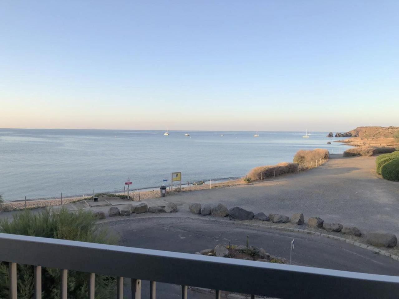 Les Pieds Dans L'Eau Apartment Agde Exterior photo